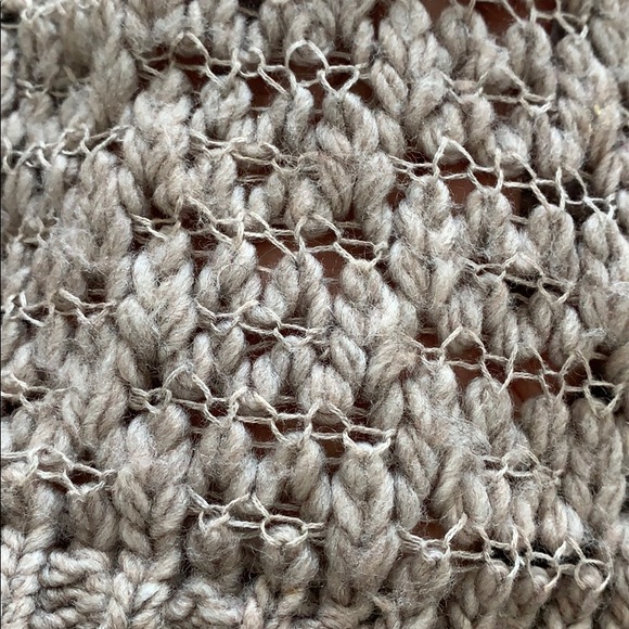 AMERICAN EAGLE SWEATER - Picture 6 of 6